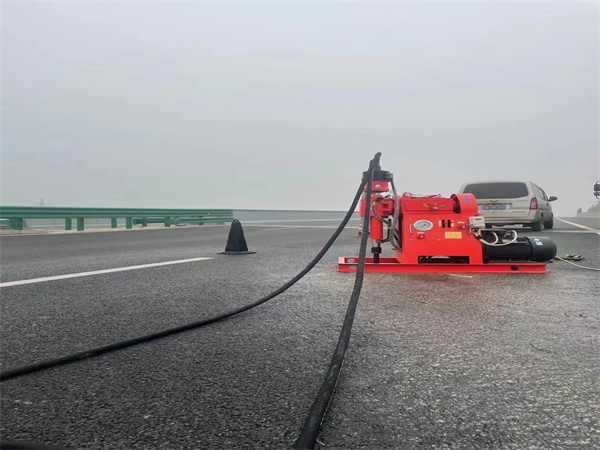 保德马路路基路面开裂下沉注浆加固灌浆